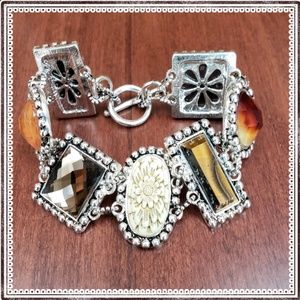 Vintage looking 8" bracelet